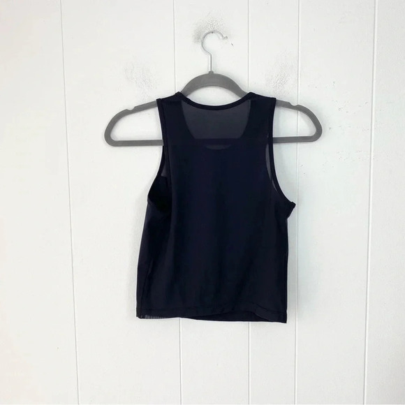 Manduka Black Solite Crop Top Women's size XS? 14.5” ptp with stretch - Picture 6 of 8